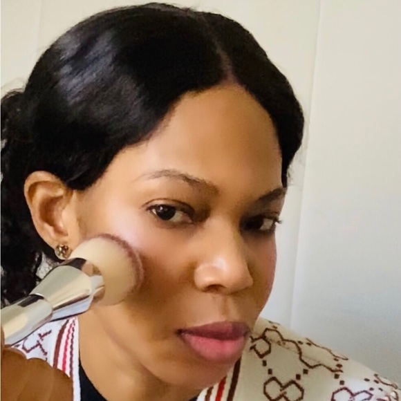 ✨❤️2pcs Big and beautiful Makeup brushes Included Powder Brush,Foundation Brush - Picture 2 of 7